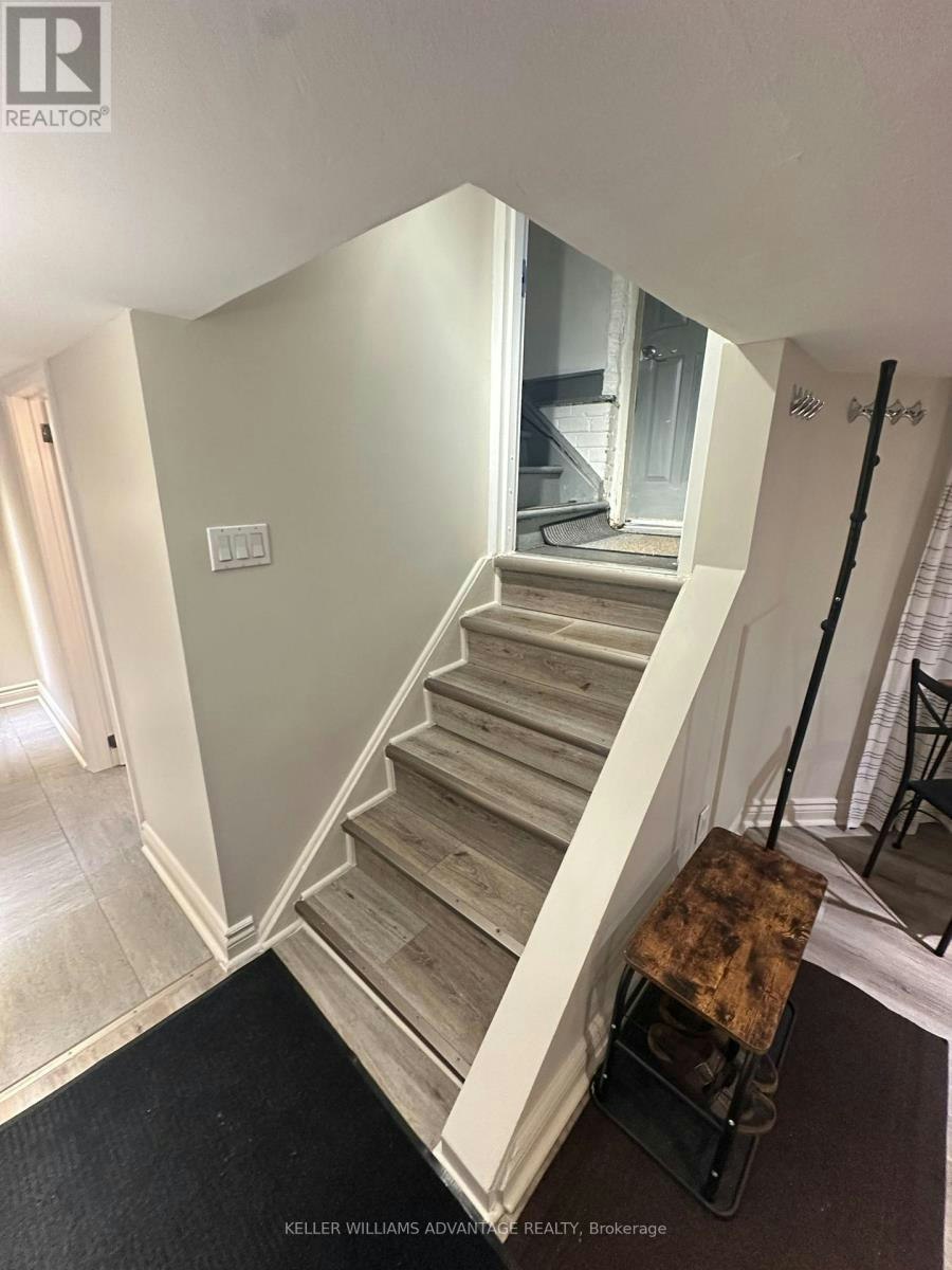 LOWER-256 Woodbine Avenue, Toronto, ON, M4L 3P2 - 2