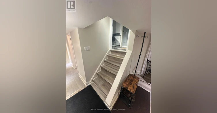 LOWER-256 Woodbine Avenue, Toronto, ON, M4L 3P2 - 2
