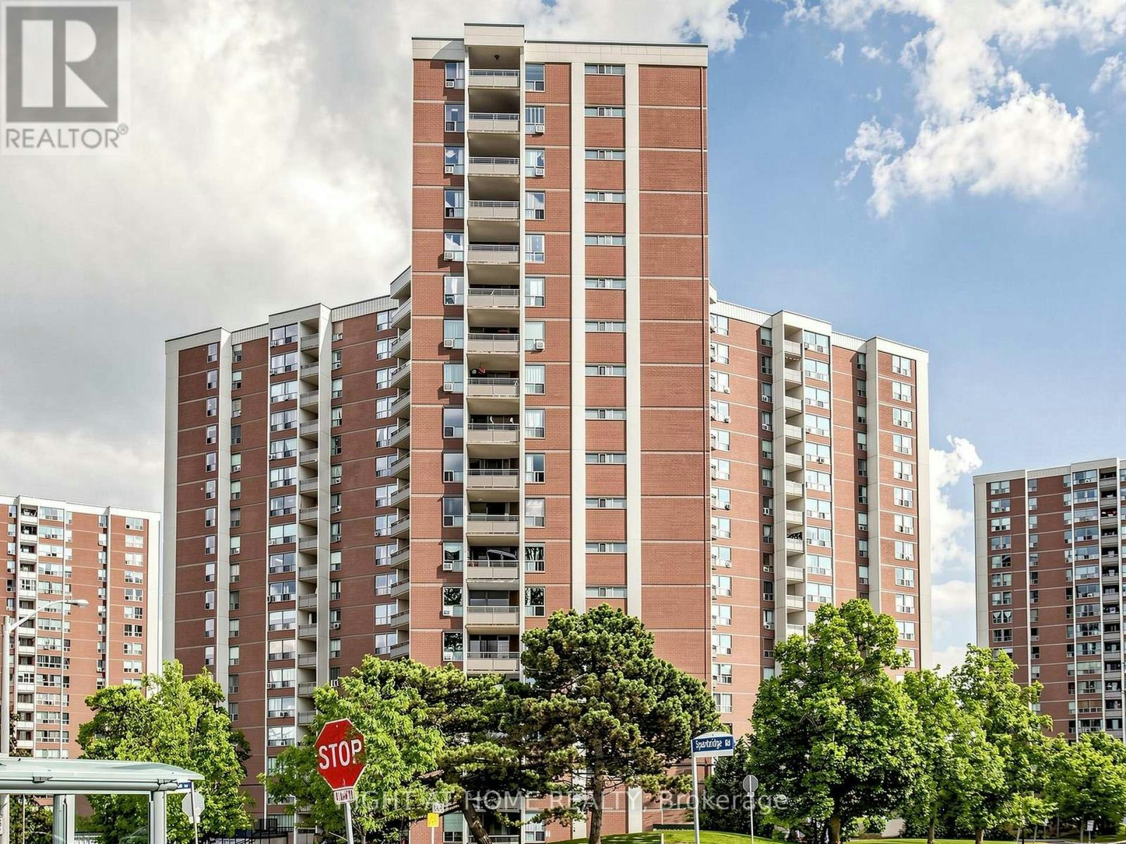 915-5 Vicora Linkway Way, Toronto, ON, M3C 1A5