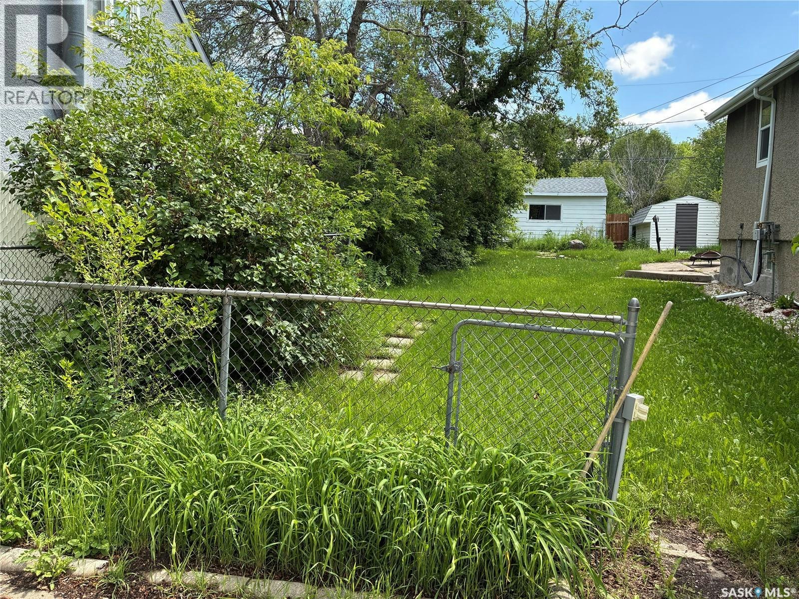 1447 Mcintosh Street, Regina, SK, S4T 5C4