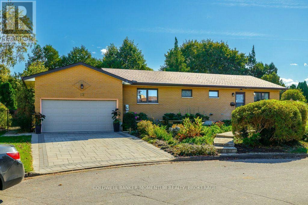 13 Lantana Circle E, St. Catharines, ON, L2M 7M5