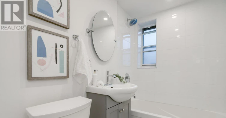 2707 Yonge Street, Toronto, ON, M4N 2H8 - 6