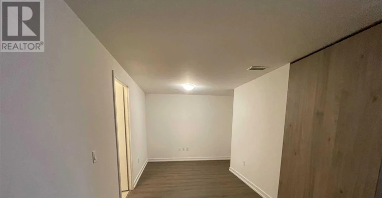 303-1 Yorkville Avenue, Toronto, ON, M4W 0B1 - 5