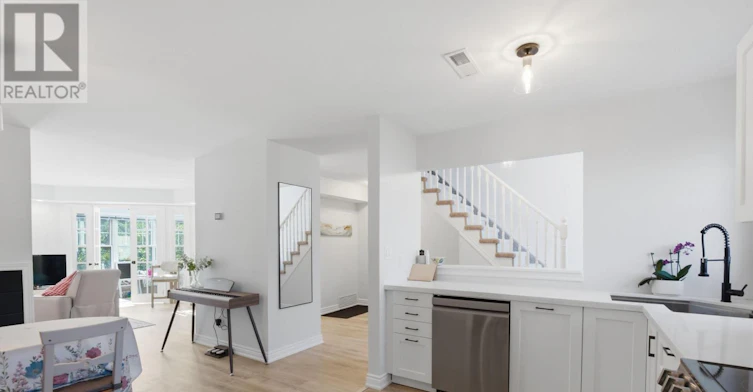 H11-76-1661 Nash Road, Clarington, ON, L1E 1S8 - 10