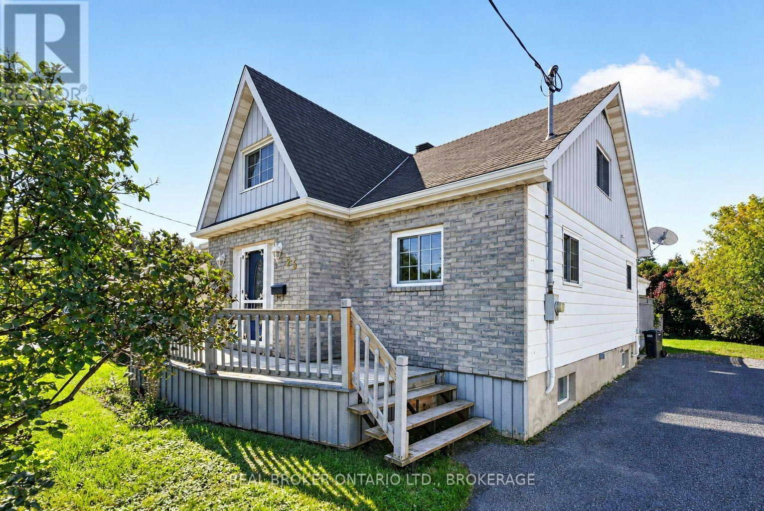 25 Dunbar Avenue, Cornwall, ON, K6H 5M6