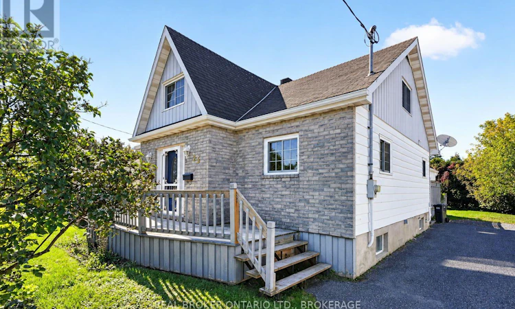 25 Dunbar Avenue