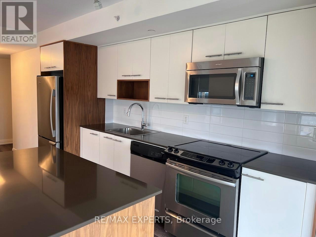 1110-5 Valhalla Inn Road, Toronto, ON, M9B 1S9 - 6