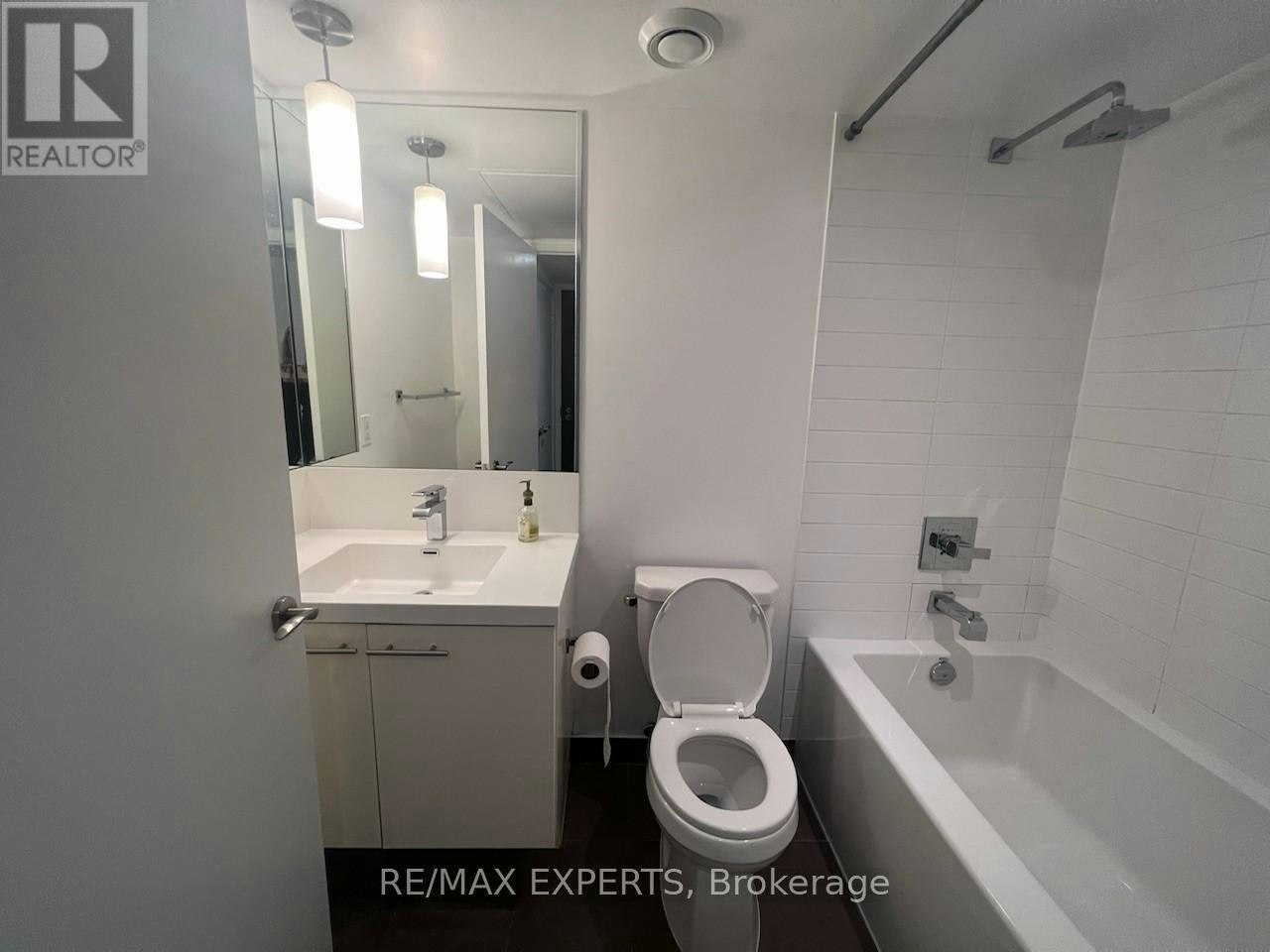 1110-5 Valhalla Inn Road, Toronto, ON, M9B 1S9 - 11