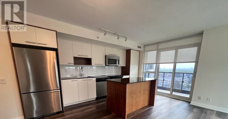 1110-5 Valhalla Inn Road, Toronto, ON, M9B 1S9 - 4