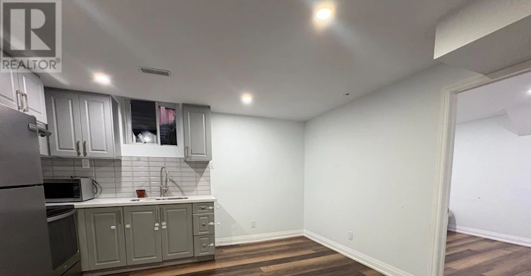 BSMT-6278 Lavery Court, Mississauga, ON, L5N 3G2 - 2