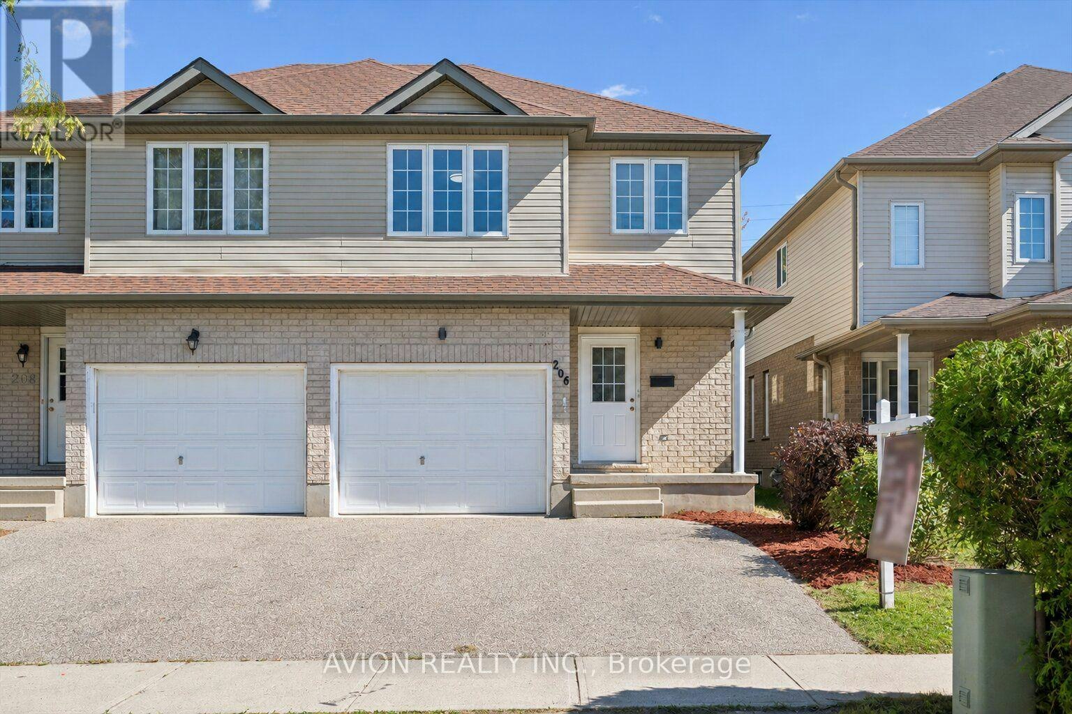 206 Buttercup Court, Waterloo, ON, N2V 2W8