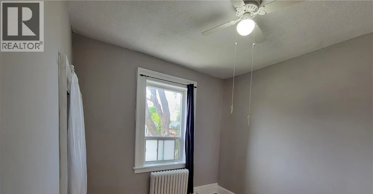 1-303 19th Street EAST, Hamilton, ON, L9A 4S6 - 4