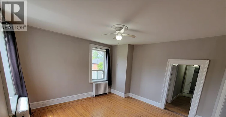 1-303 19th Street EAST, Hamilton, ON, L9A 4S6 - 2