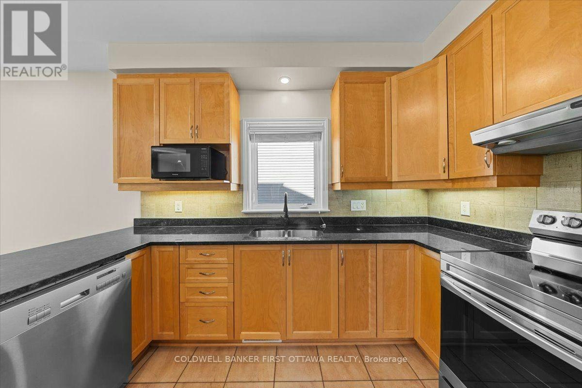2898 Findlay Creek Drive, Ottawa, ON, K1T 0G6 - 10