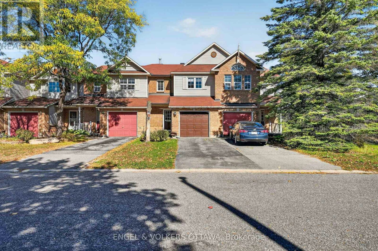 12 Kalbrook Street, Ottawa, ON, K2T 1A8