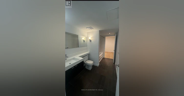 527-4K Spadina Avenue, Toronto, ON, M5V 3Y9 - 17