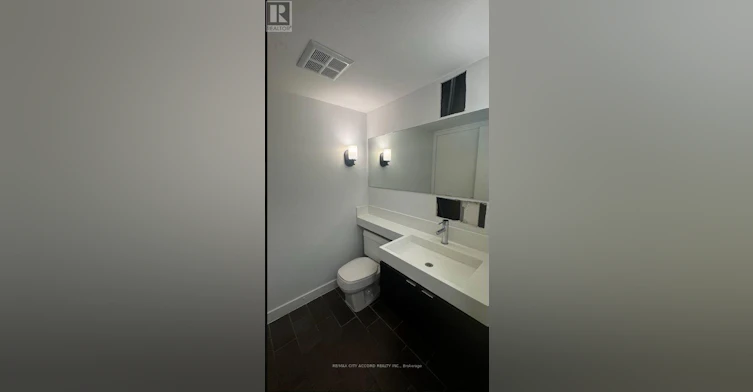 527-4K Spadina Avenue, Toronto, ON, M5V 3Y9 - 12