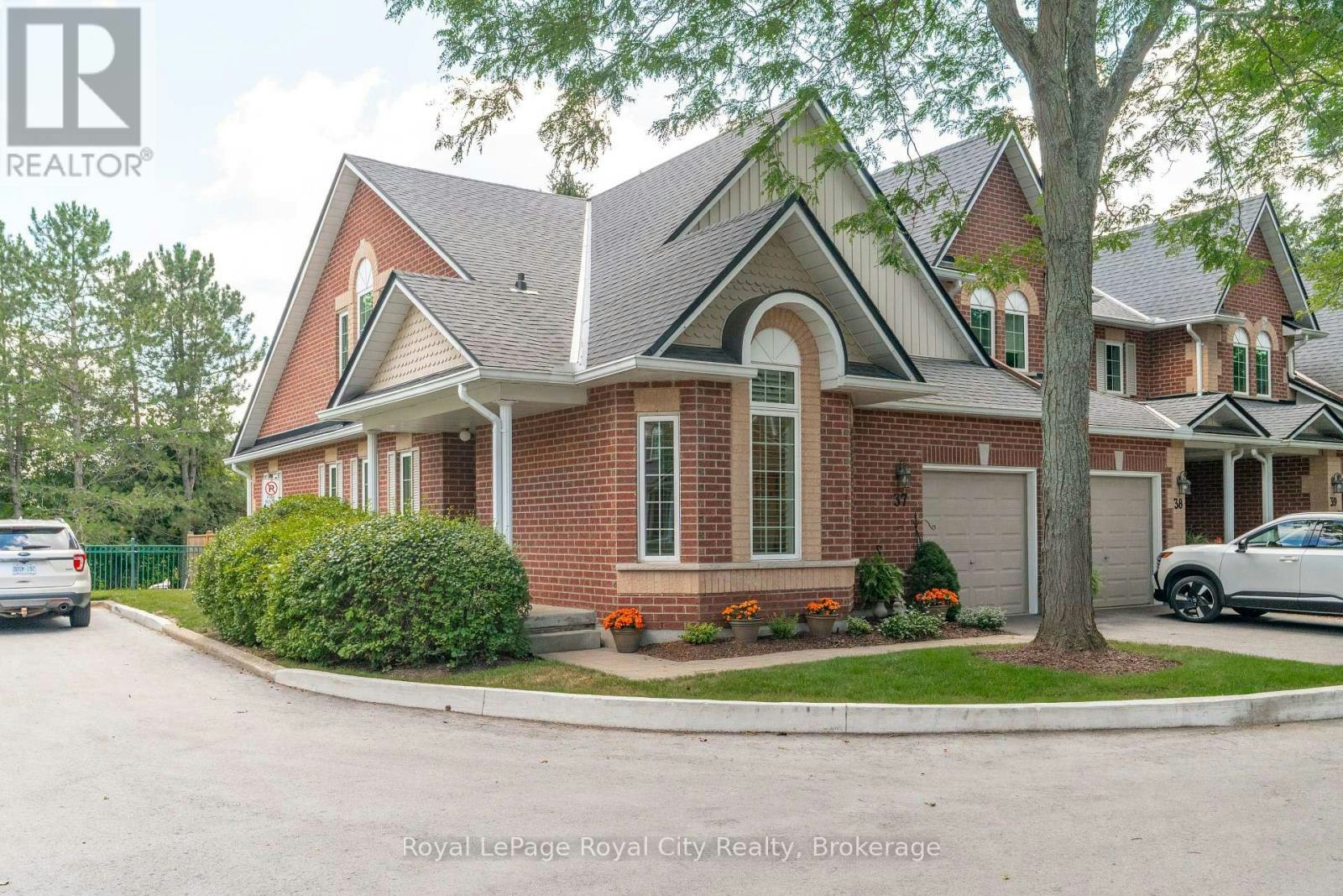 37-60 Ptarmigan Drive, Guelph, ON, N1C 1E5
