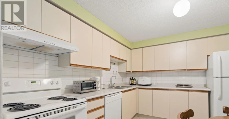 508-35 Green Valley Drive, Kitchener, ON, N2P 2A5 - 11