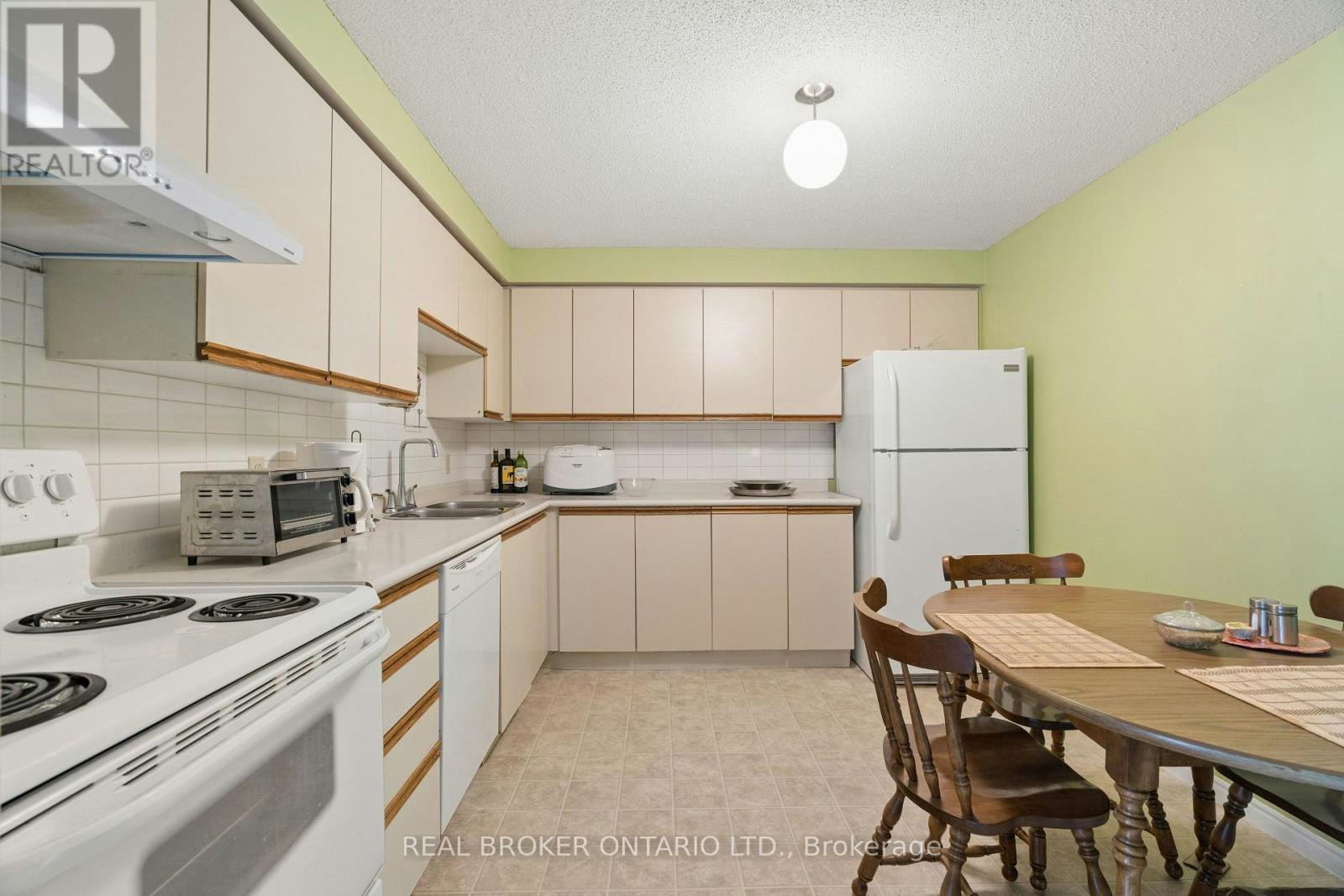 508-35 Green Valley Drive, Kitchener, ON, N2P 2A5 - 10