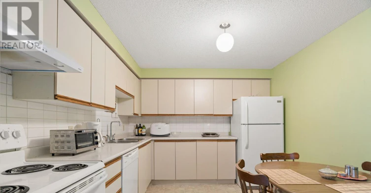 508-35 Green Valley Drive, Kitchener, ON, N2P 2A5 - 10