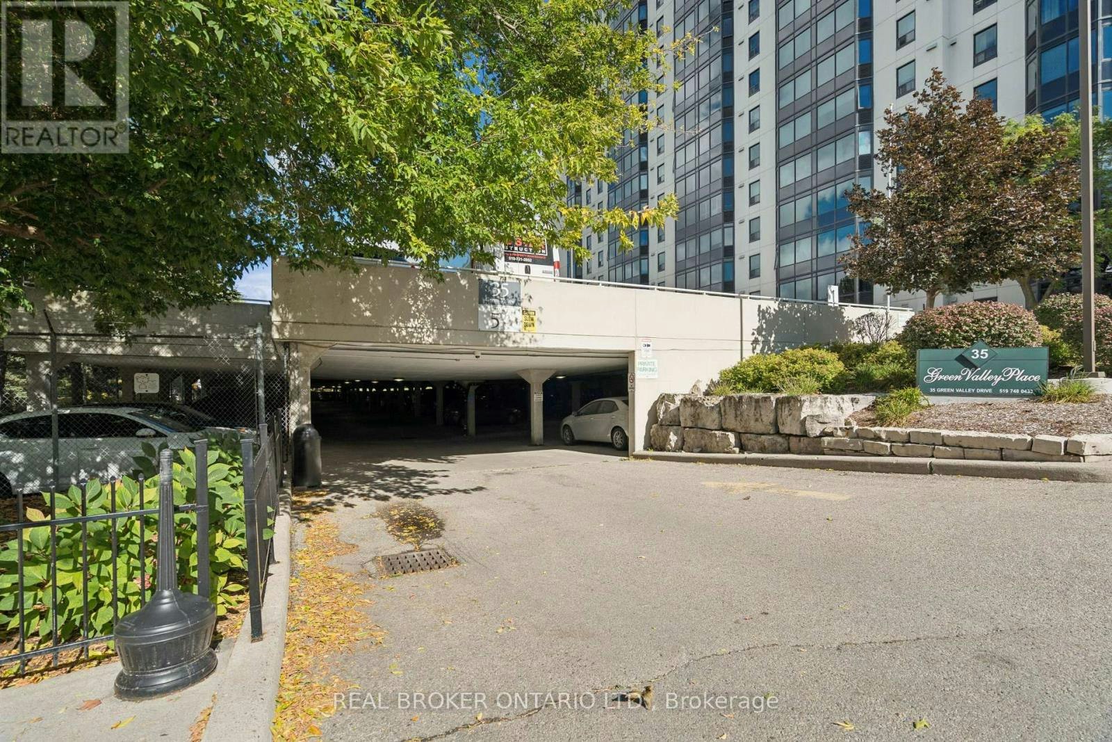 508-35 Green Valley Drive, Kitchener, ON, N2P 2A5 - 36