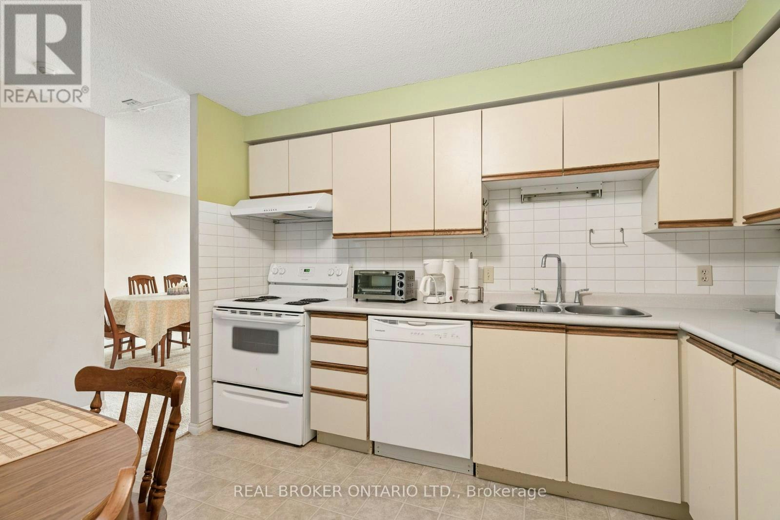 508-35 Green Valley Drive, Kitchener, ON, N2P 2A5 - 12