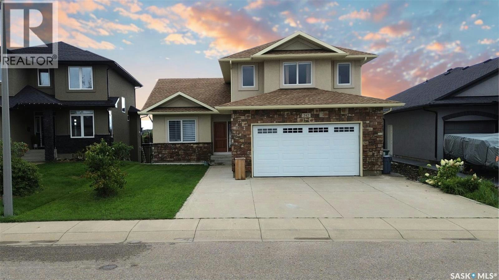 242 Whalley Crescent, Saskatoon, SK, S7T 0N9