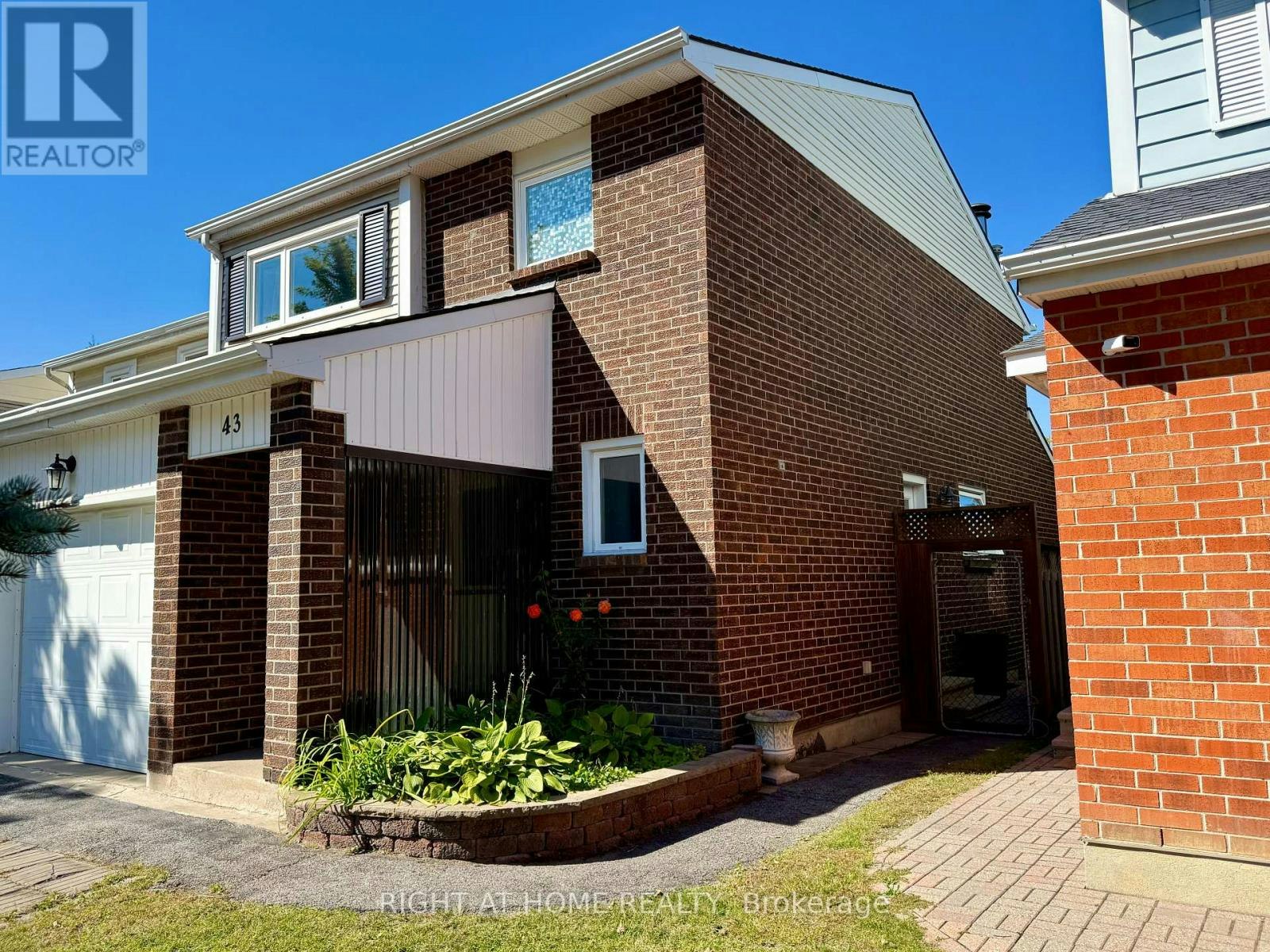 43 Wessex Road, Ottawa, ON, K2J 1X2