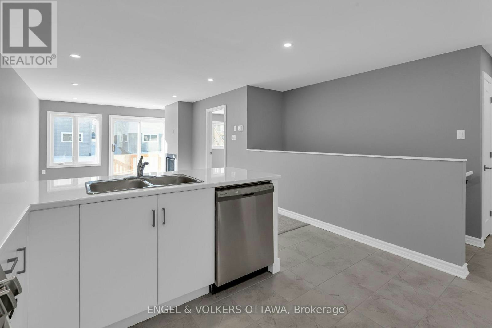 102 Seabert Drive, Arnprior, ON, K0A 0A0 - 6