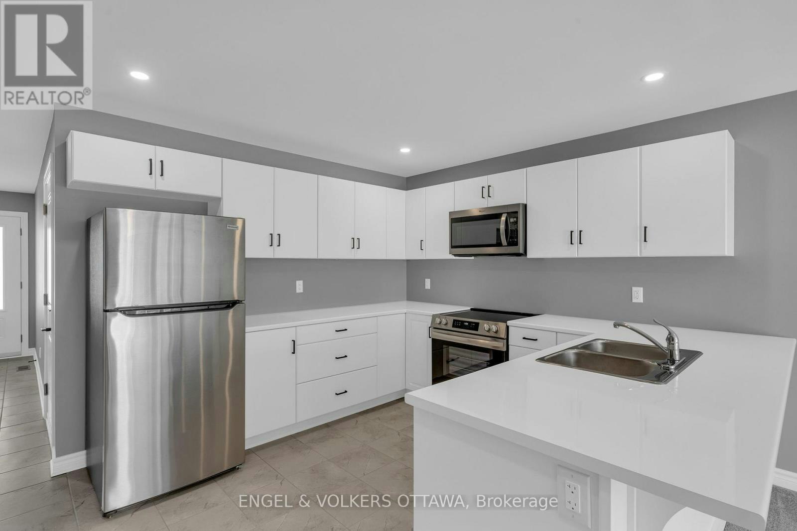 102 Seabert Drive, Arnprior, ON, K0A 0A0 - 4
