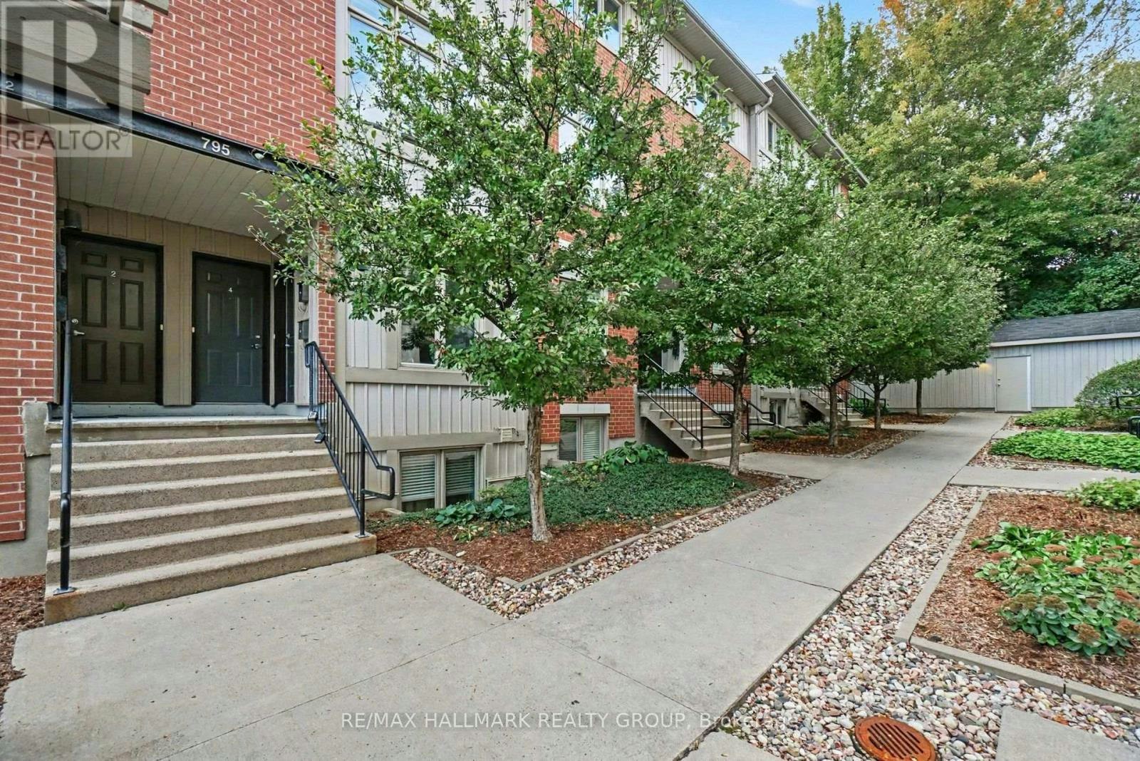 4-795 Montreal Road, Ottawa, ON, K1K 0S9 - 2