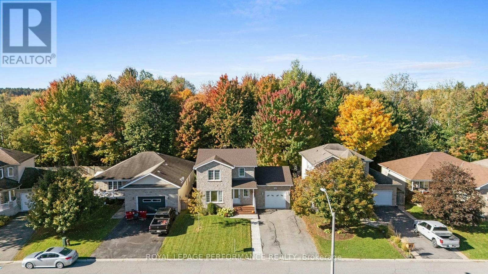 34 Giroux Street, Limoges, ON, K0A 2M0