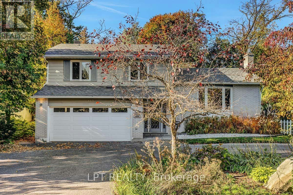 123 Dorothea Drive, Ottawa, ON, K1V 7C6 - 2