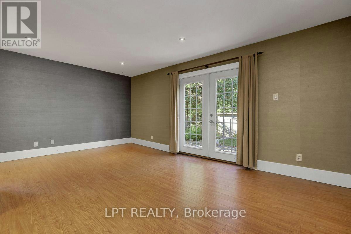 123 Dorothea Drive, Ottawa, ON, K1V 7C6 - 18