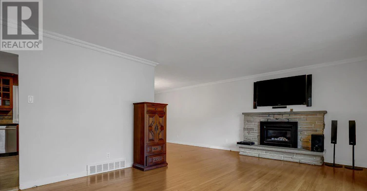 123 Dorothea Drive, Ottawa, ON, K1V 7C6 - 6
