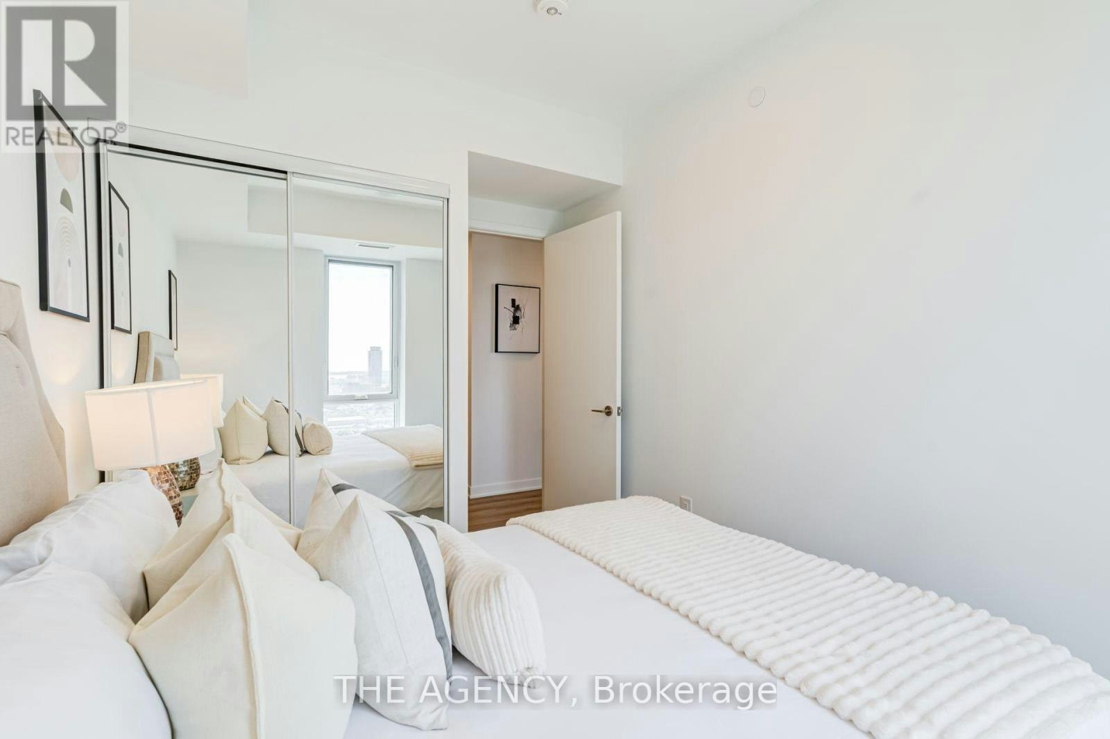 2403-10 Oak Street, Toronto, ON, M5A 0Z1 - 23