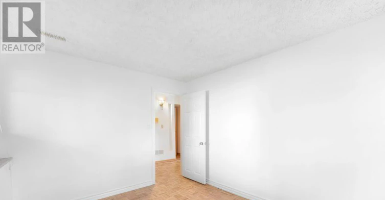2033 Simcoe Street N, Oshawa, ON, L1H 7K4 - 28