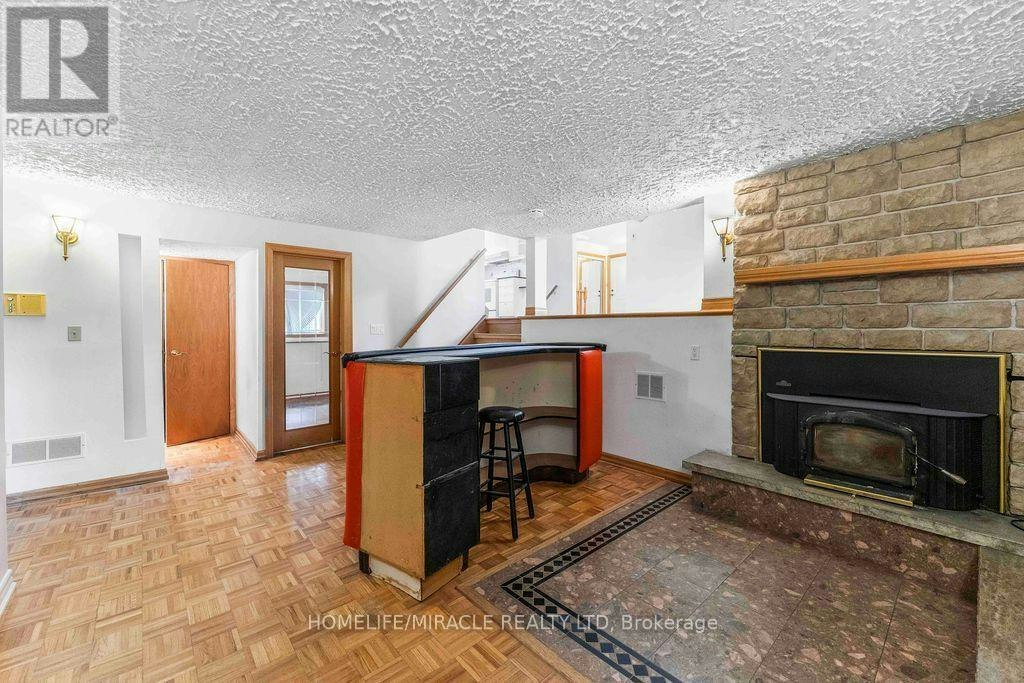 2033 Simcoe Street N, Oshawa, ON, L1H 7K4 - 35