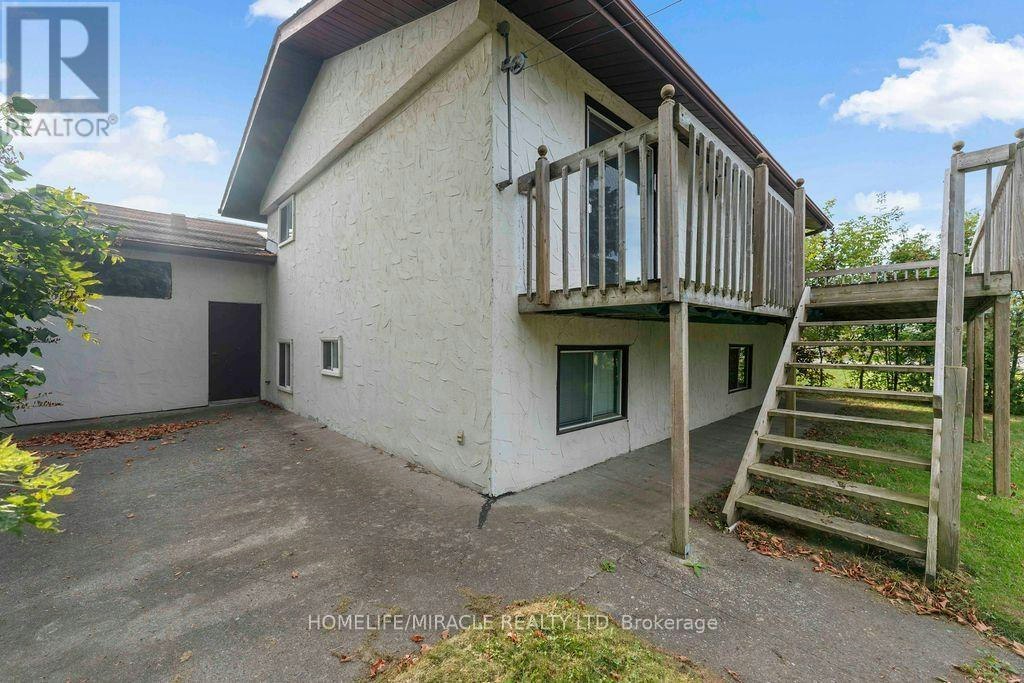 2033 Simcoe Street N, Oshawa, ON, L1H 7K4 - 41