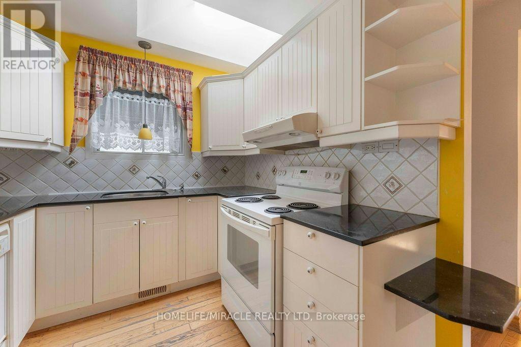 2033 Simcoe Street N, Oshawa, ON, L1H 7K4 - 9