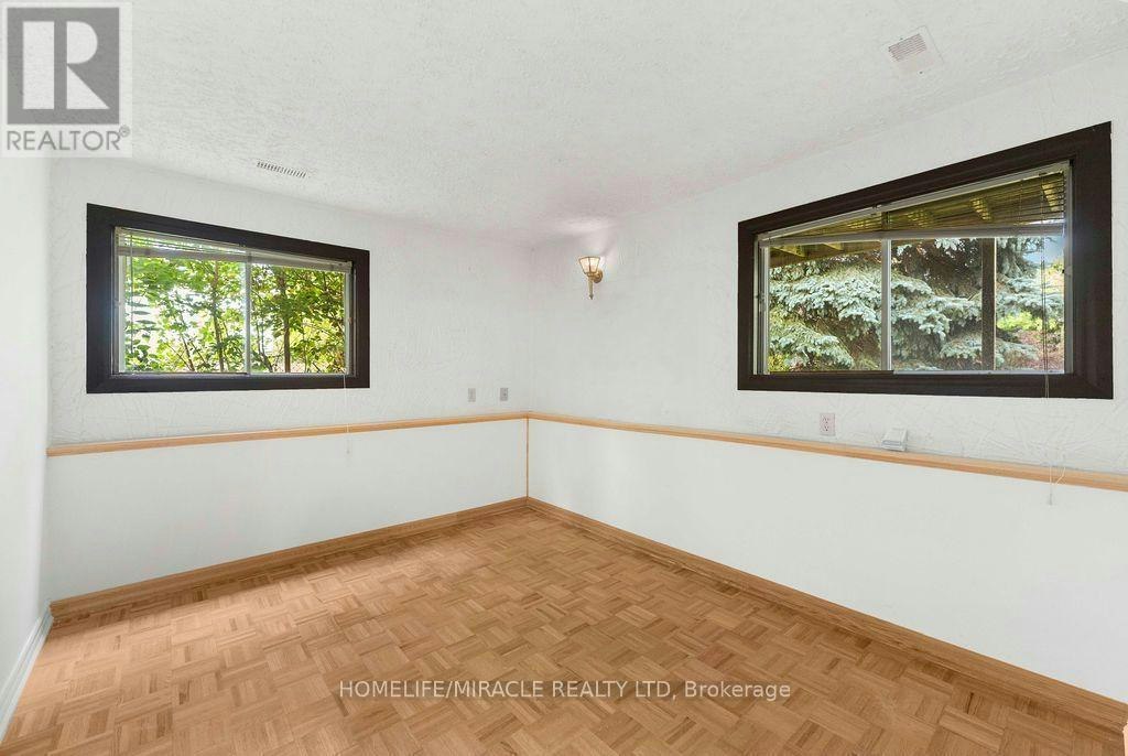 2033 Simcoe Street N, Oshawa, ON, L1H 7K4 - 27