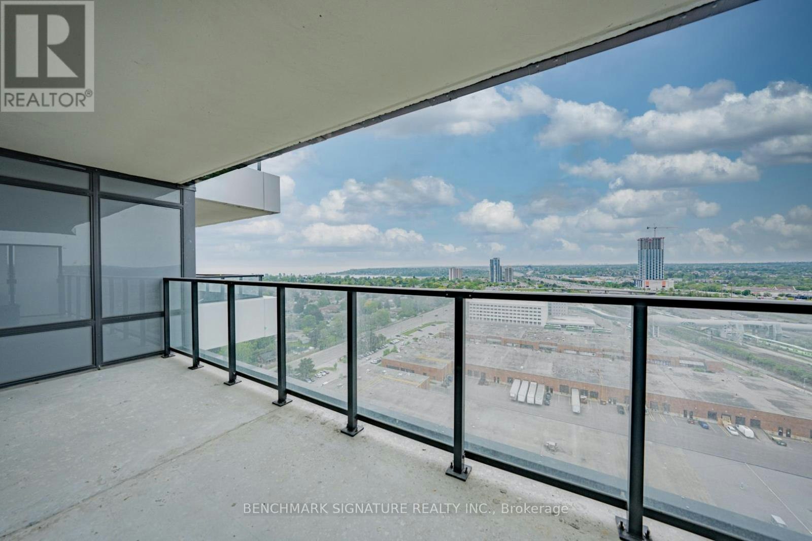 2111-1435 Celebration Drive, Pickering, ON, L1W 0C4 - 18