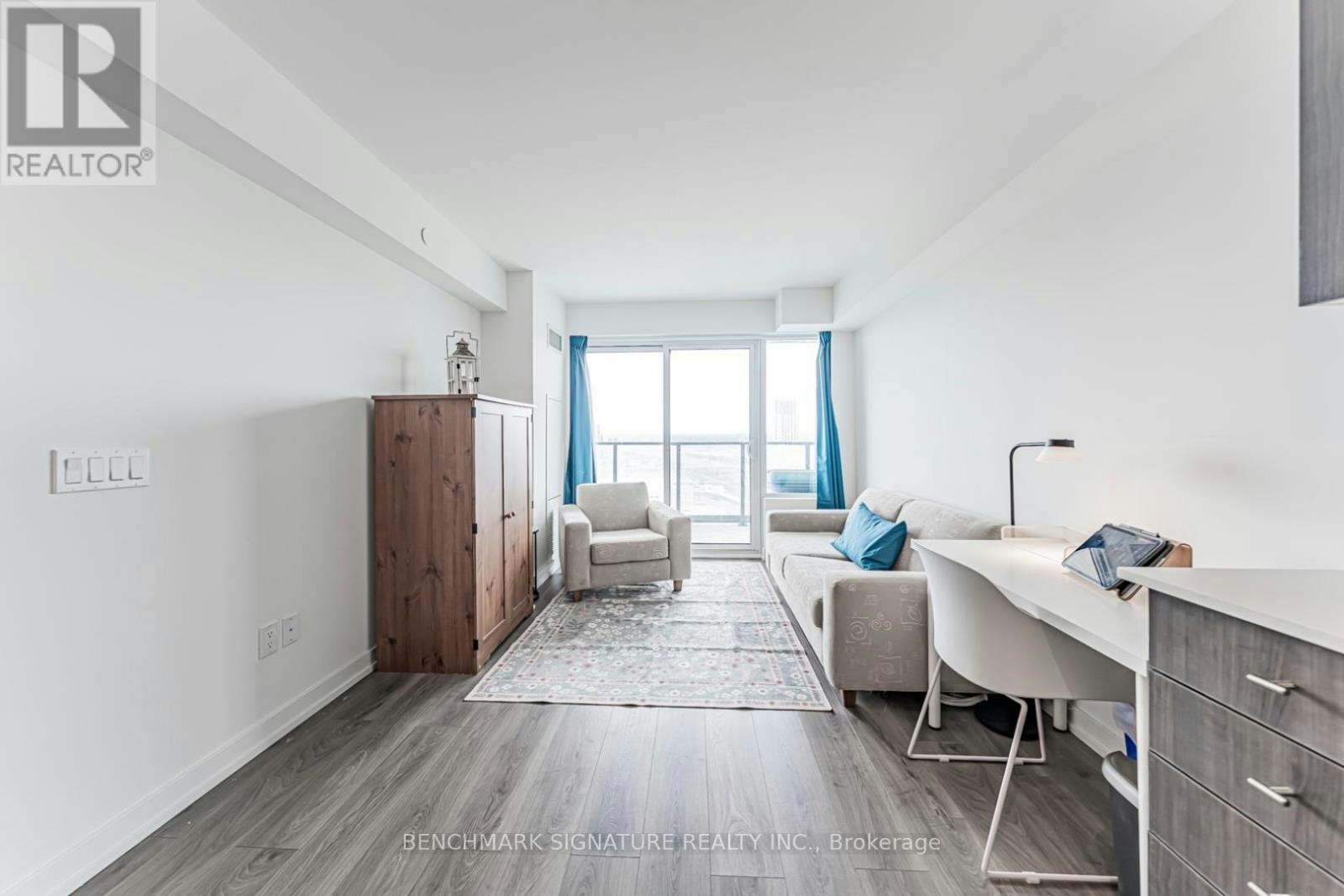 2111-1435 Celebration Drive, Pickering, ON, L1W 0C4 - 11