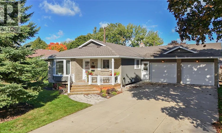 218 Blackthorn Crescent