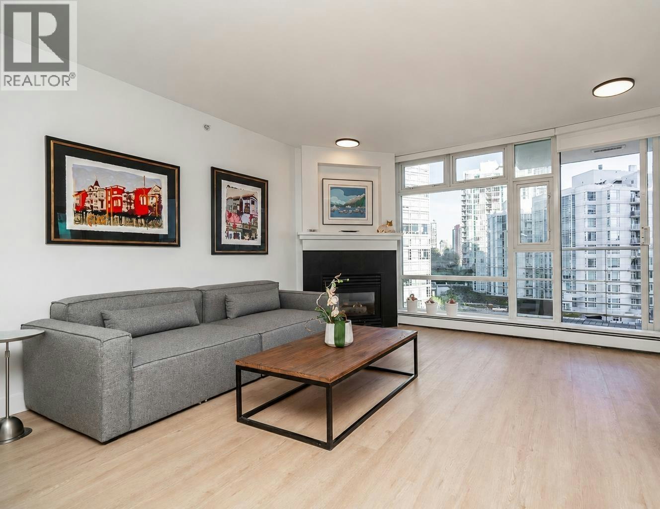 906-189 Davie Street, Vancouver, BC, V6Z 2Y1
