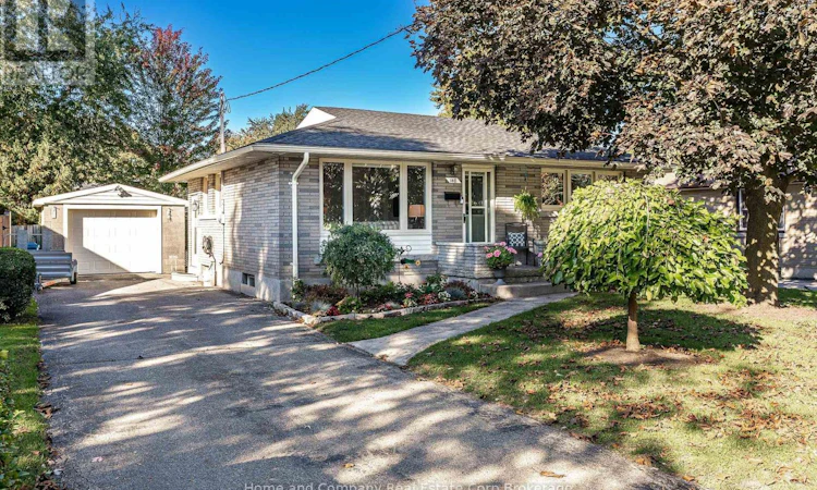 148 Strachan Street