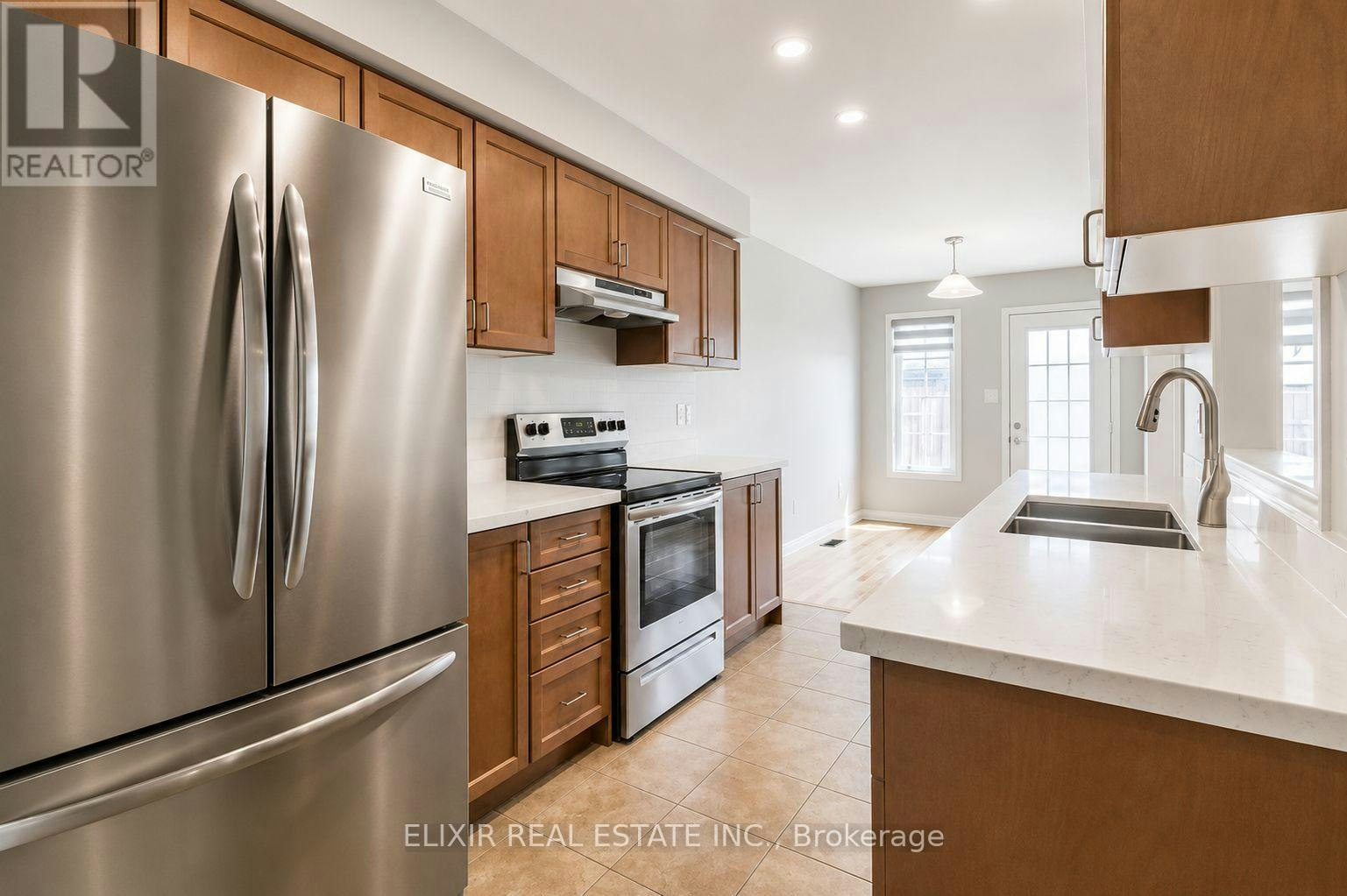 90 Delport Close, Brampton, ON, L6P 1V2 - 9