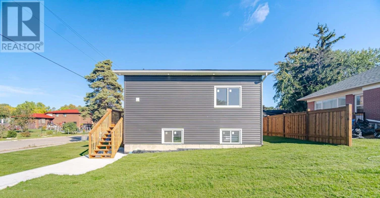 18 Old Princess Street, Mississauga, ON, L4T 1L1