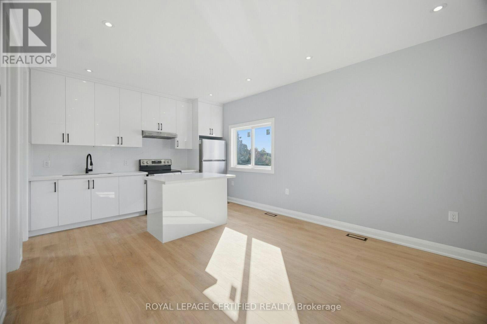 18 Old Princess Street, Mississauga, ON, L4T 1L1 - 11